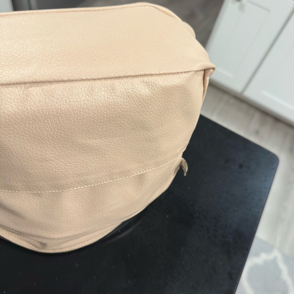 Louis Vuitton Classic Vintage Monogram Toiletry Bag - Picture 8 of 13